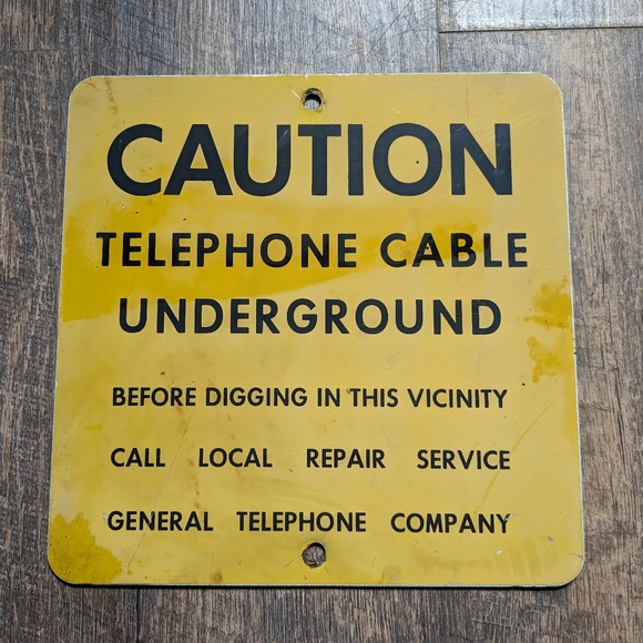Vintage General Telephone Company 1970s Caution phone before digging - Picture 1 of 2